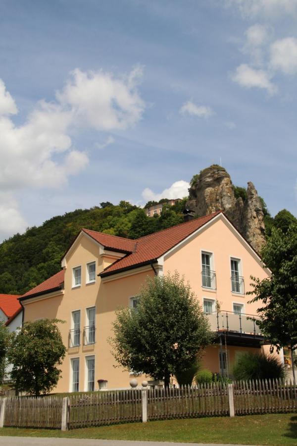 Pension & Ferienwohnung Breitmoser Angelika Riedenburg Exterior foto