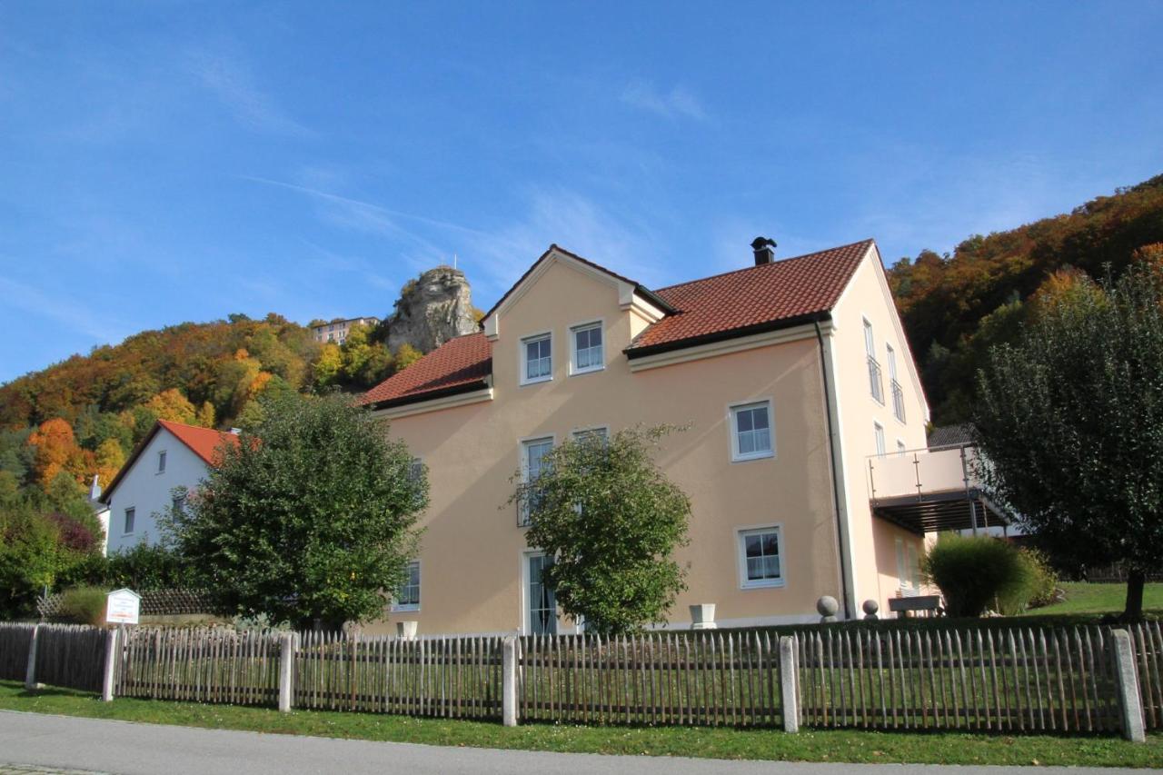 Pension & Ferienwohnung Breitmoser Angelika Riedenburg Exterior foto